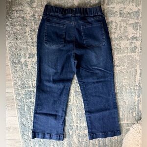 Women's cropped, wide-legged Blue Jeans